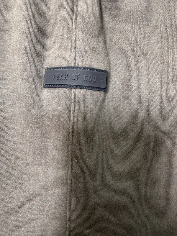 Fear of God Essentials Shorts sweat - Image 5