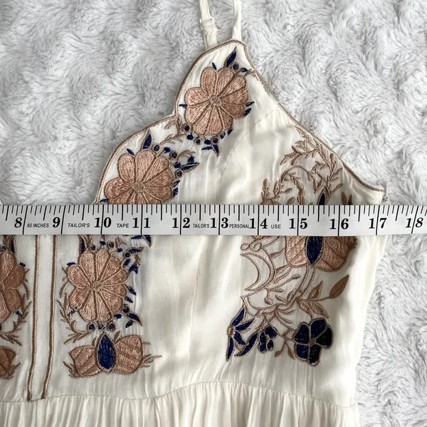 Lulus Daisy Petal Pickin' Ivory Embroidered V-neck Boho Summer Mini Dress M - Image 6