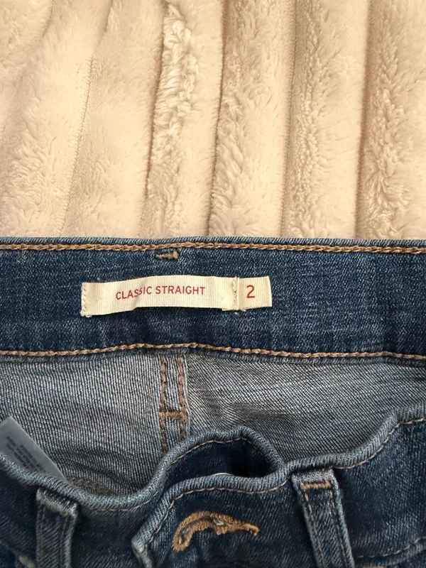 Levi’s Classic Straight Jeans - Image 2