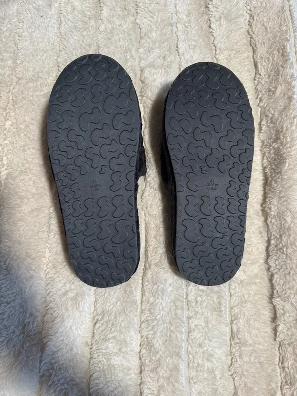 Skims charcoal grey spa Terry slippers - Image 3