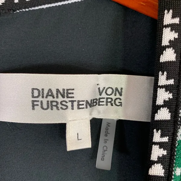 Diane von Furstenberg Green Geometric Medallion Shift Dress Large‎ Sophisticated - Image 2