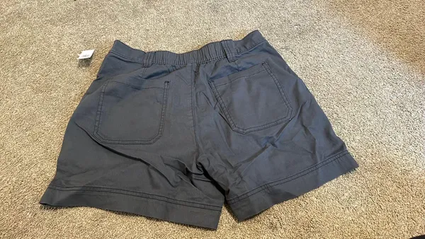 Old Navy Shorts - Image 3