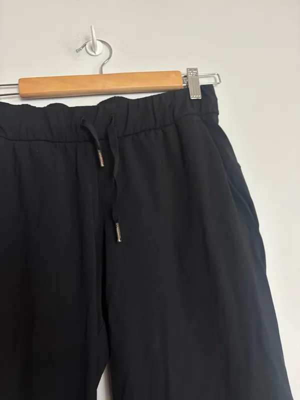 Lululemon Black "On the Fly" - Lightweight Comfort Jogger Pants - Image 4