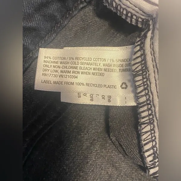 Universal Threads Vintage Bootcut Blue Jeans Pants - Image 10