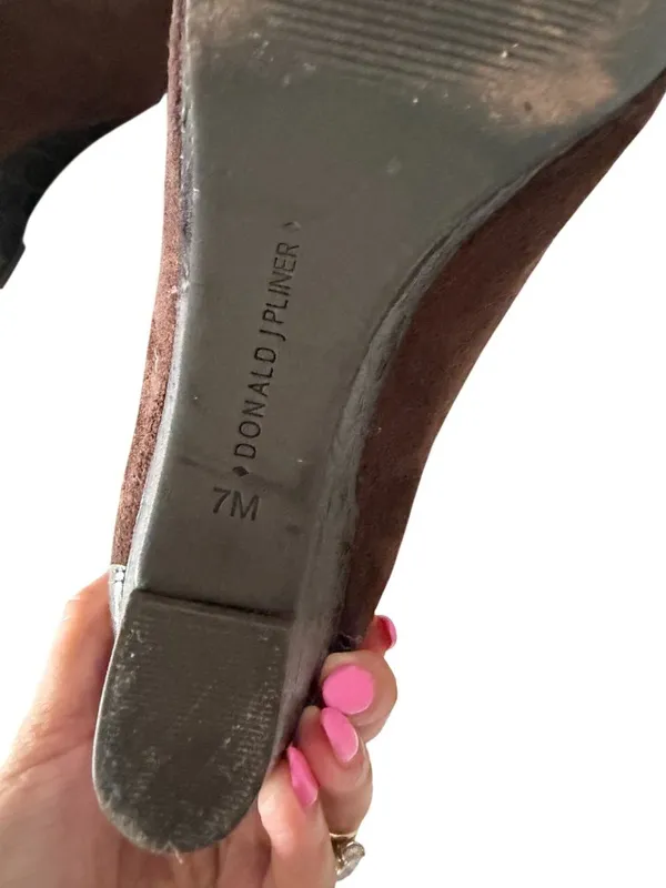 DONALD J PLINER Ferny Brown Suede Wedges Size 7 - Image 2