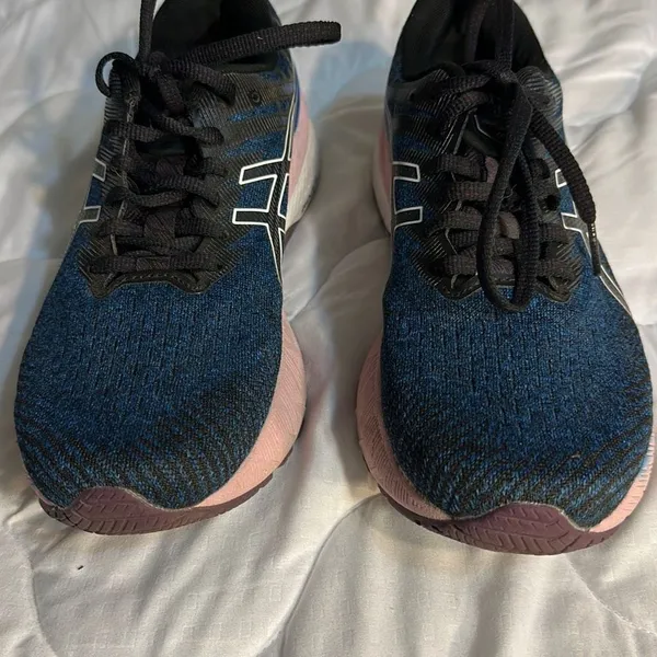 ASICS GT-2000 Lite Truss Cross Trainer Size 8 - Image 2