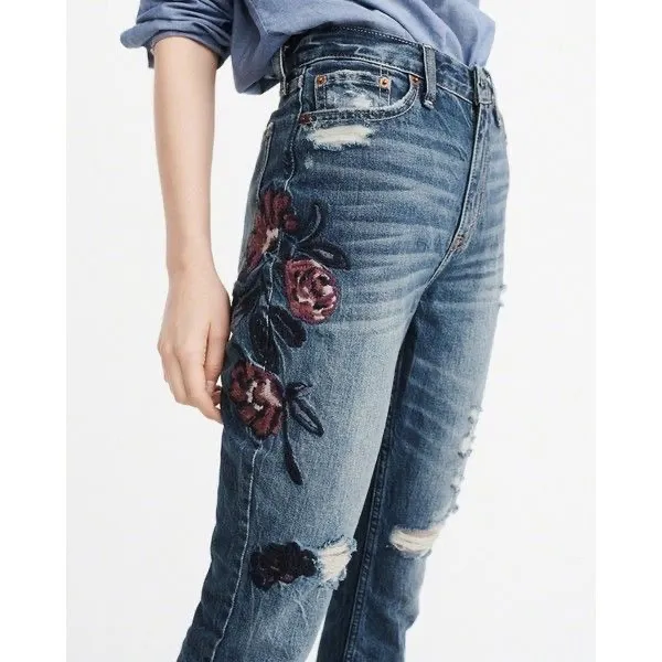 Abercrombie & Fitch Embroidered Distressed Straight Leg Jeans - Image 4