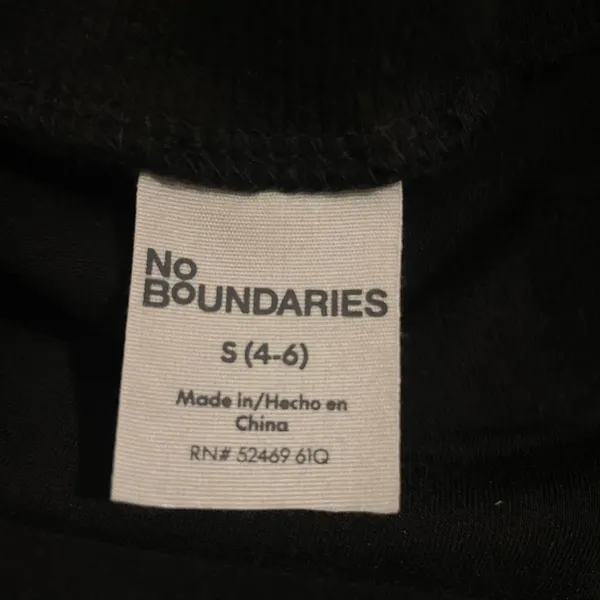 No Boundaries Womens S Black Sports Club Soccer League Graphic Boxy T-Shirt - Image 6