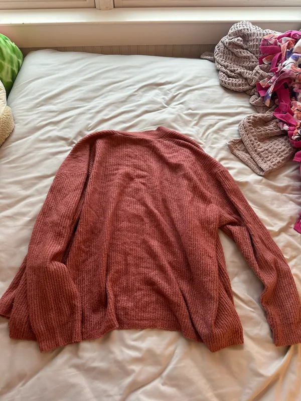 American Eagle Outfitters Oversized Cardigan - Image 4