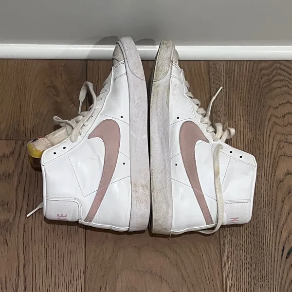 Nike Blazers - Image 3