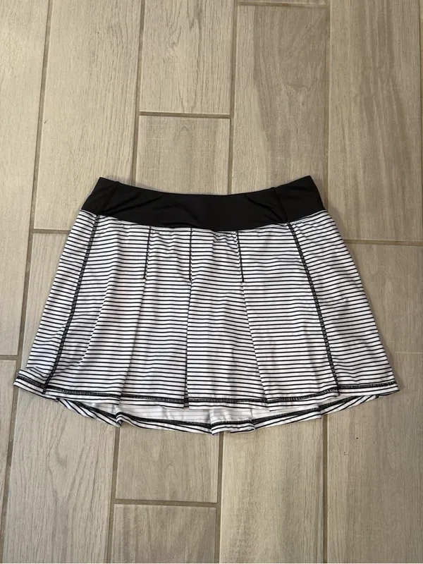 Kyodan Black & White Striped Tennis Skort - Image 2