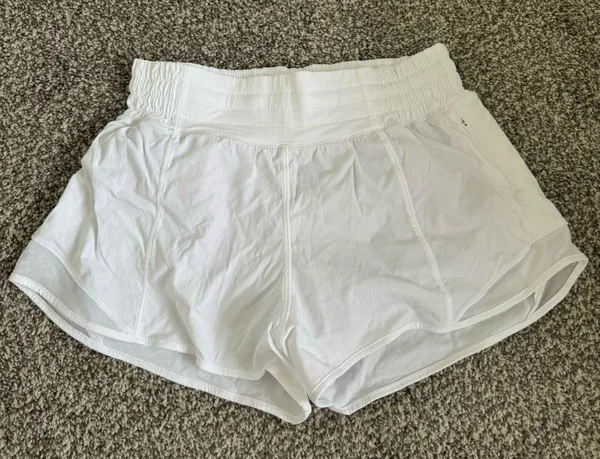 Lululemon Hotty Hot High-Rise Lined Short 2.5" - Image 2