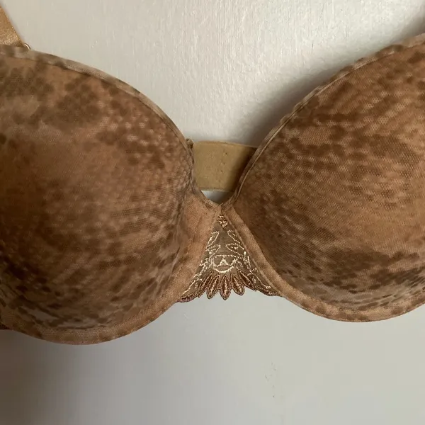Women’s Padded Chantelle Bra - Image 5