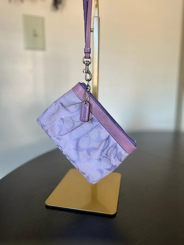 Coach Signature Pleated Lilac Wristlet (Style F43434 - Image 7