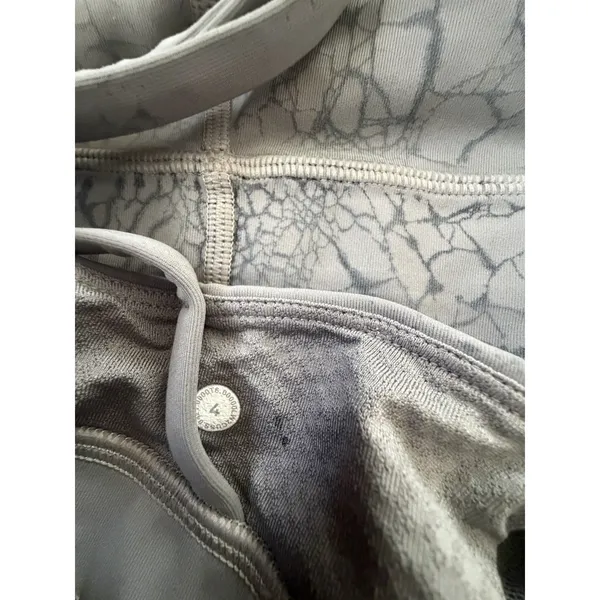 Lululemon Energy Bra Medium Support Size 4 - Image 6