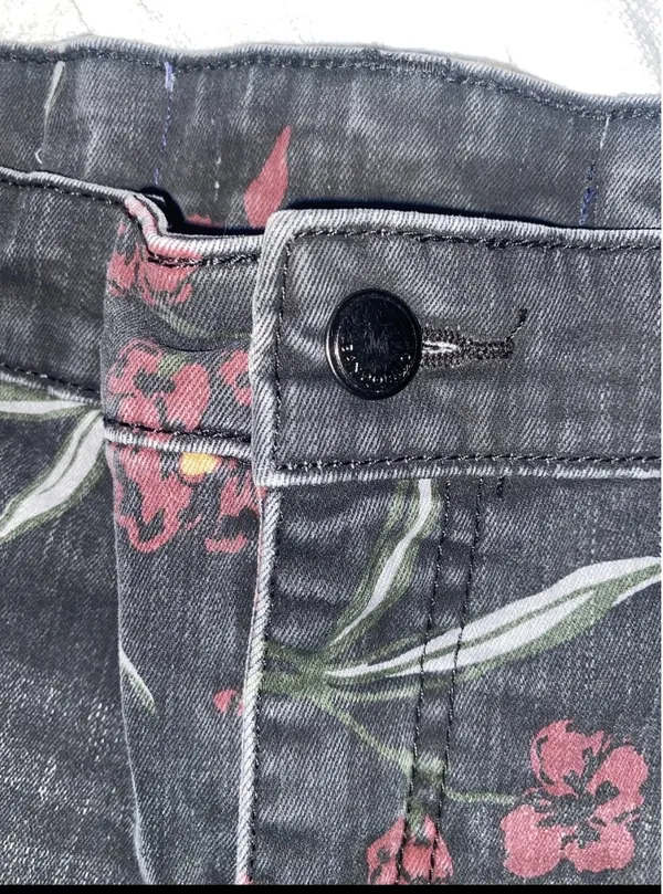 Bandolino Ladies Amy Black Floral Print Modern Straight Leg Pants Jeans Size 10 - Image 7