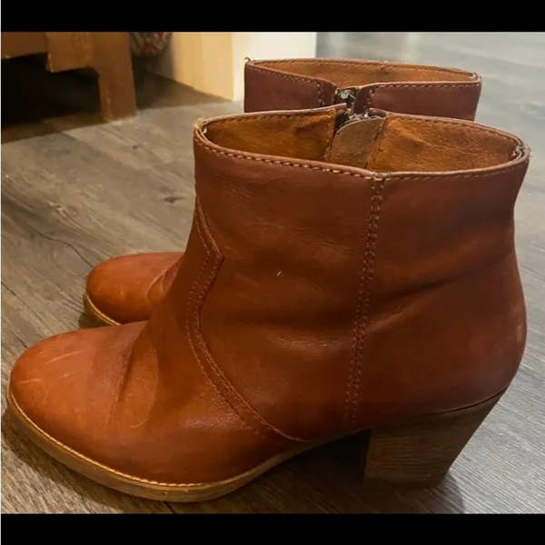 Madewell 1937 boots. Size 7 - Image 3