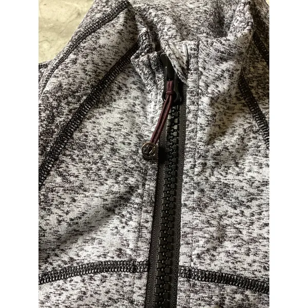 Lululemon Define Jacket Size 10 Black White Space Dye Full Zip Yoga Running Coat - Image 4