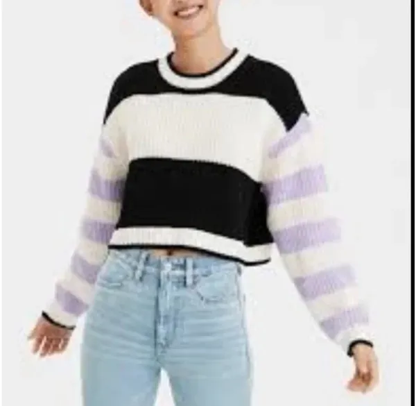 American Eagle Sweater Cropped - Image 3