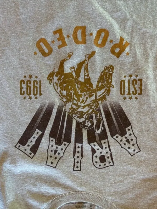 Ariat Beige Rodeo Graphic Short Sleeve Tee- Women’s Medium - Image 2