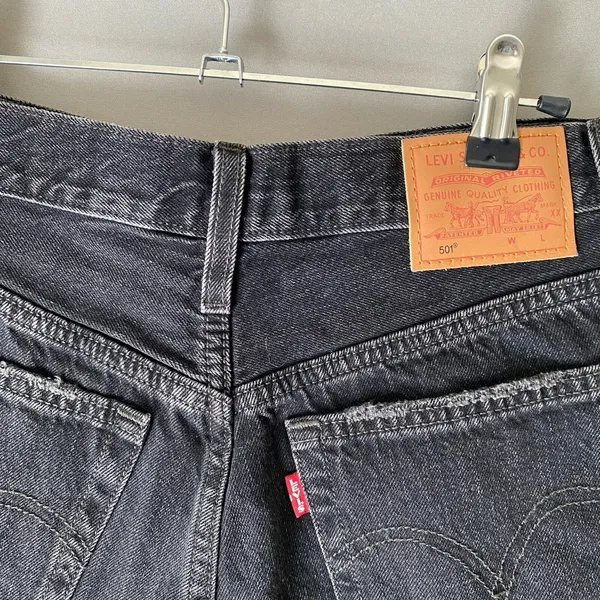 Levi's Premium 501‎ sz 26 gray distressed jean shorts - Image 8
