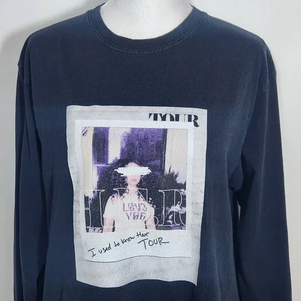 H.E.R. Black Long Sleeve Sold Out Tour T-Shirt Size Medium - Image 2