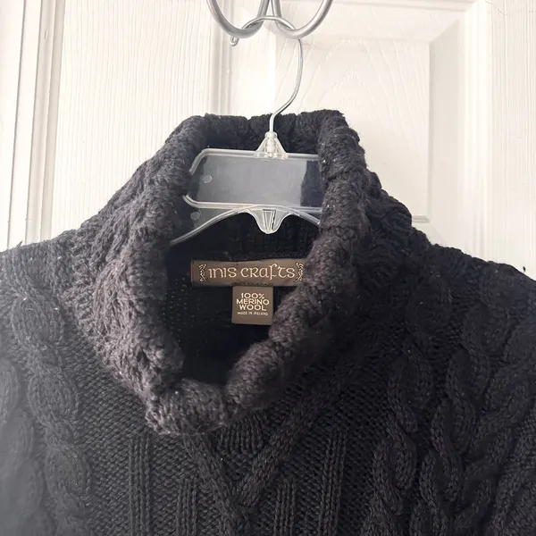 Inis Crafts Ireland Merino Wool Black Cable Knit Turtleneck Sweater Large Cozy - Image 3