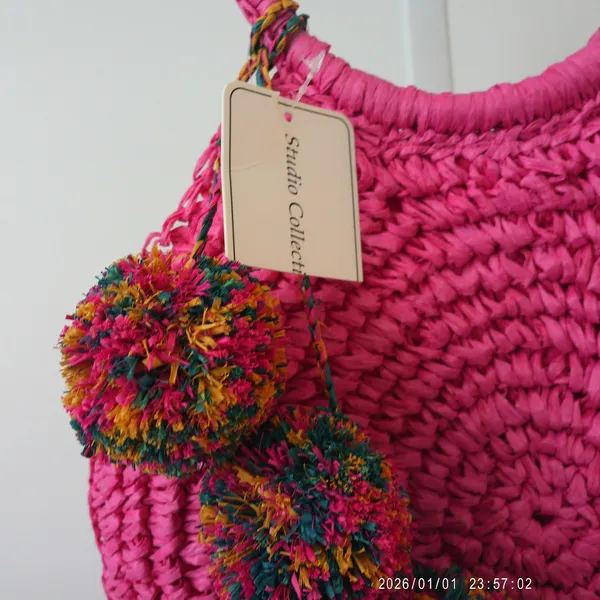 Studio Collection Straw Boho Beachy Tropical Pom Pom Round Circle Tote Bag Pink - Image 2