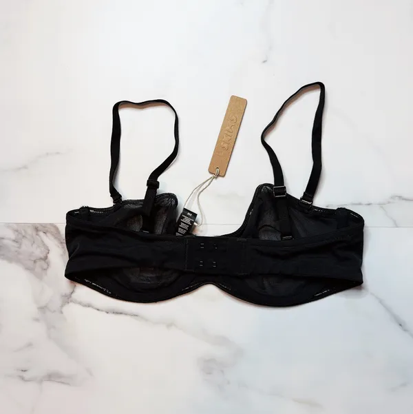 NWT Skims Ultra Fine Mesh Strapless Bra - Image 4