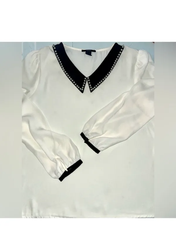 Forever 21 Long sleeve black & white sheer top with attached collar - Image 4