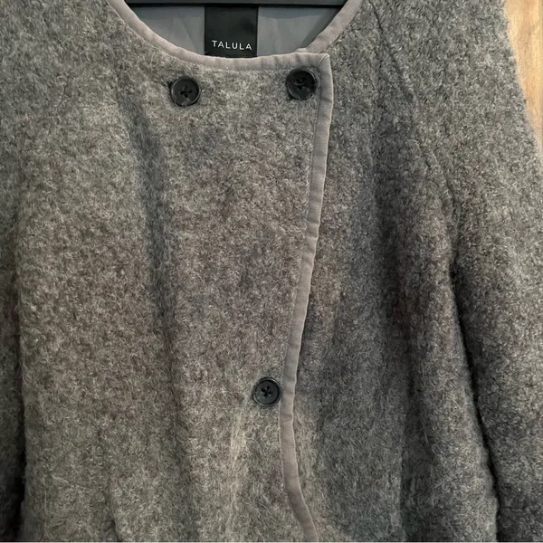 Aritzia Talula Wool Blend Jacket. Size 8 - Image 2