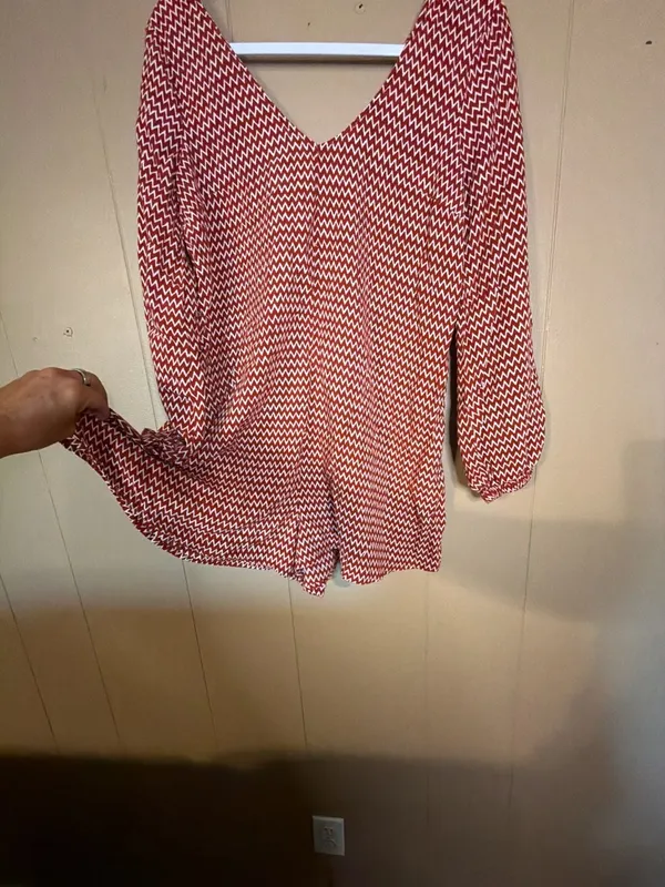 Billabong Red and White Chevron Zig Zag Print Long Sleeve Romper - Image 2