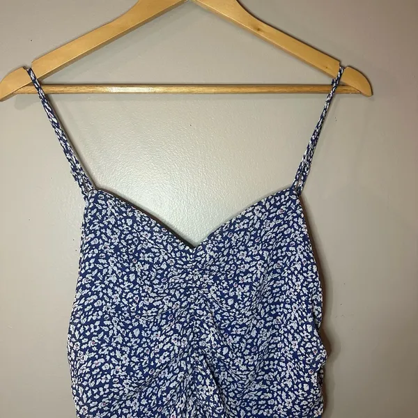 Lulu‘s Walk the Walk Blue Floral Print Ruched Bodycon Mini Dress Size M - Image 4