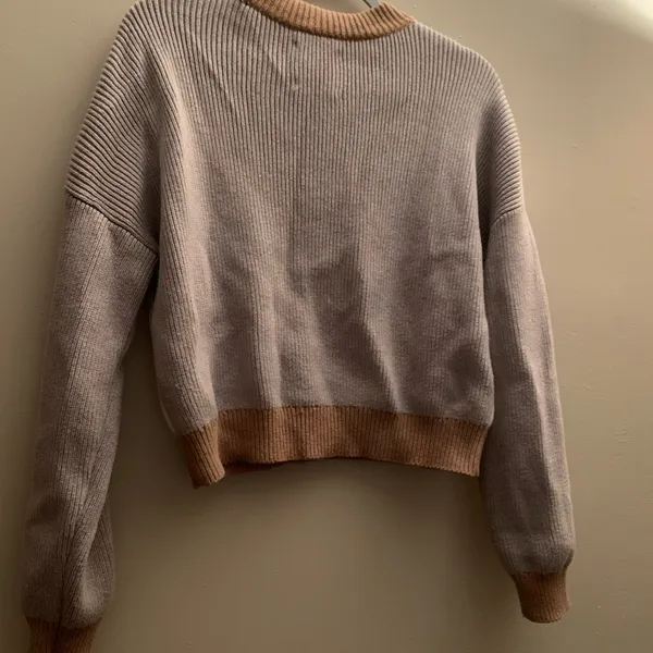 Abercrombie & Fitch Women's Sweater Top Shirt Size XS Brown Long Sleeve Knit - Image 4