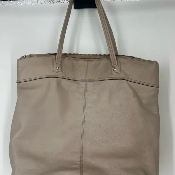 Coach Laura Leather Tote taupe - Image 4