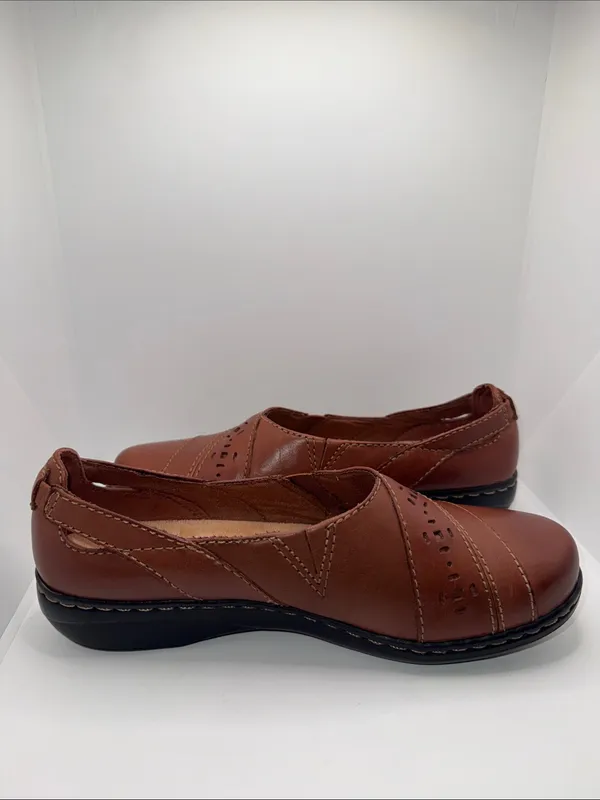 CLARKS Evianna Slip On Shoes Brown Leather Women’s 6.5 W Wide - Image 5