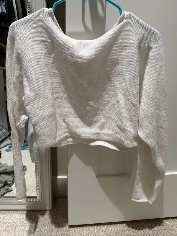 Sweater - Image 3