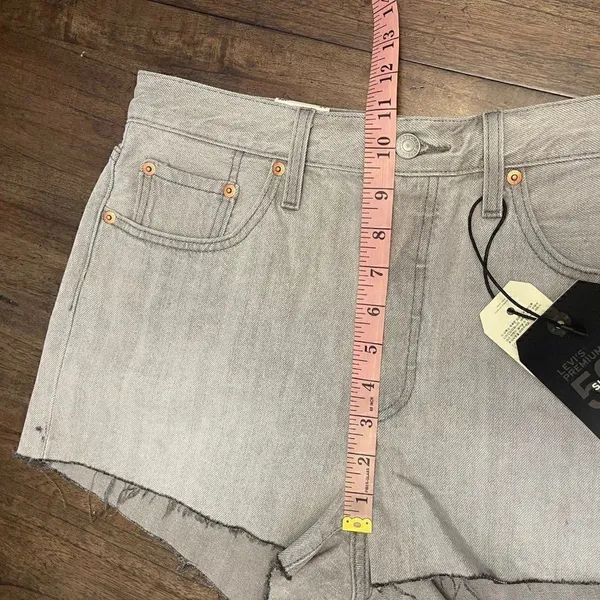 Levi’s Light Gray 501 Cut Off Shorts - Image 9