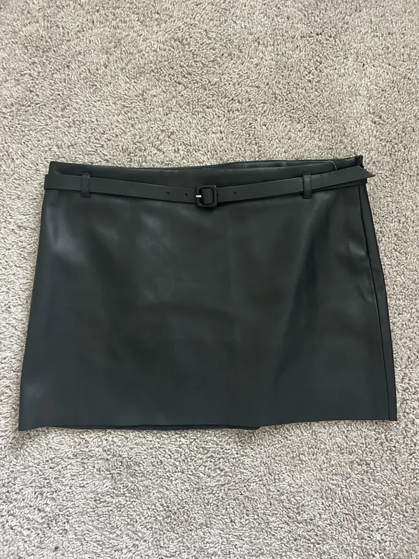 Mango Faux Leather Belt Mini Skirt - Image 4