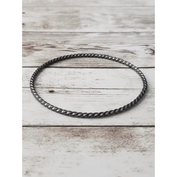 Vintage Bracelet / Bangle Thin Gray Twisted Bangle - Image 4