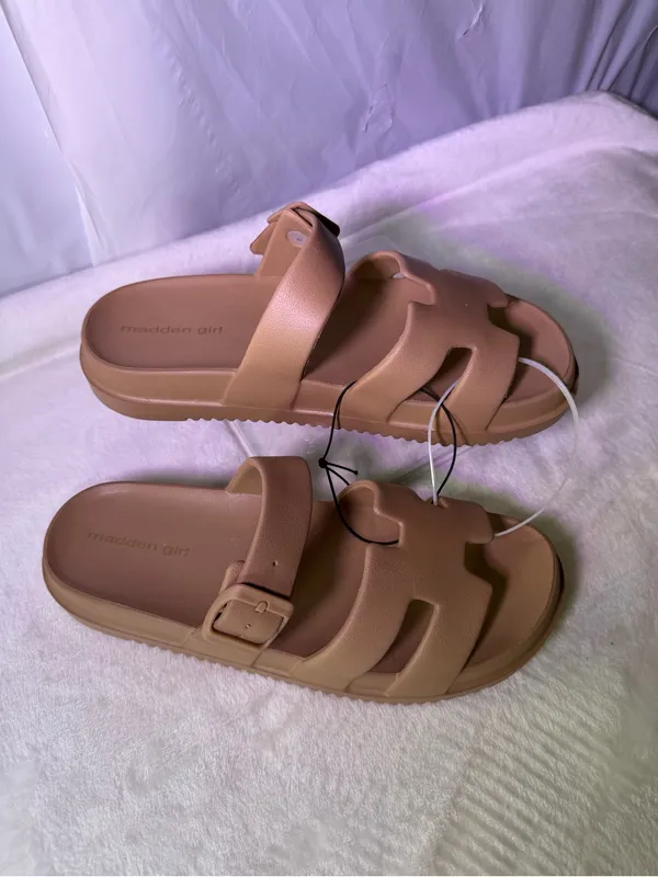 Madden Girl Women's Tan Slide Sandals - Image 2