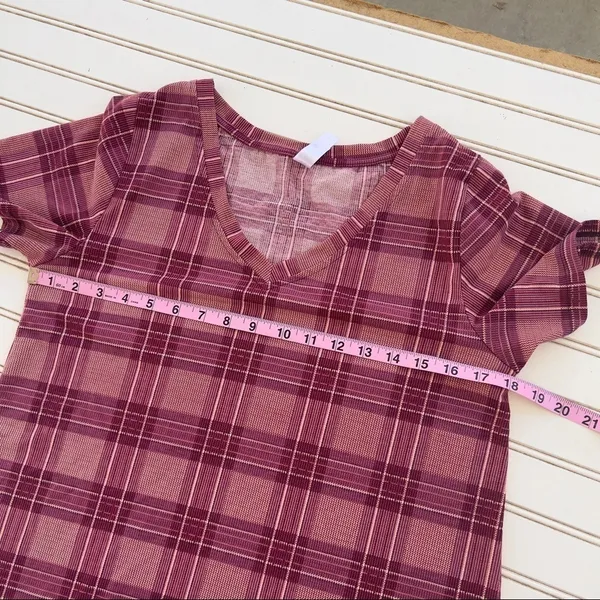 Short sleeve plaid tunic top‎ Size Medium - Image 7
