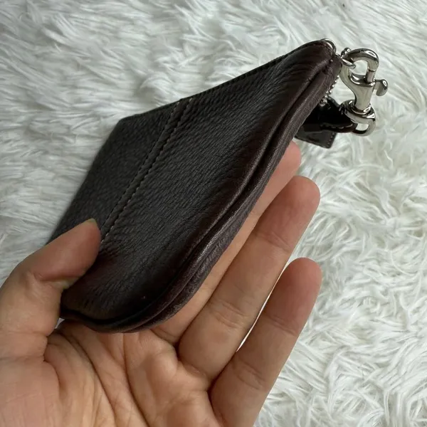 y2k COACH Brown Wristlet - Image 7