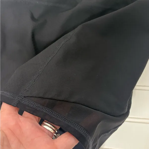 Athleta Black Action Skort Sz Small - Image 8