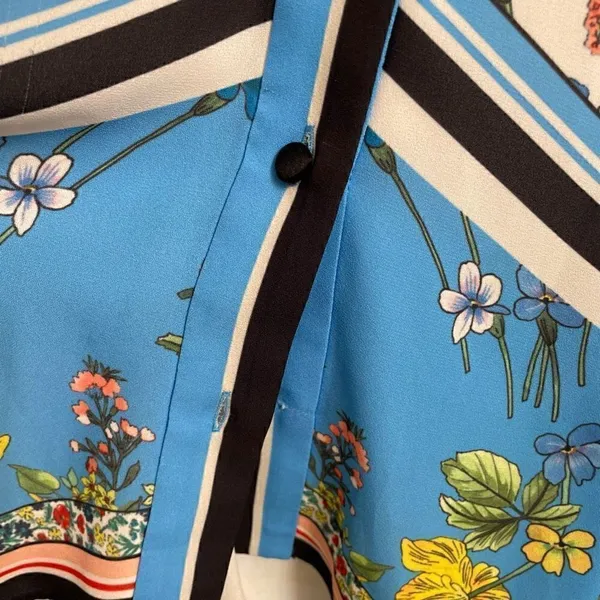 Alice + Olivia Blue Conner Floral-Print Handkerchief Button Shirtdress, XS - Image 5