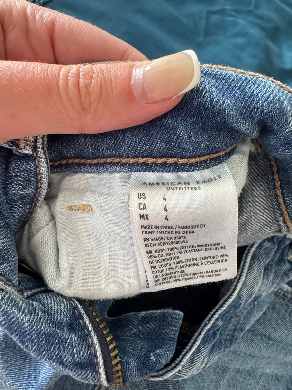American Eagle Jean Shorts High-Rise Distressed - Image 6