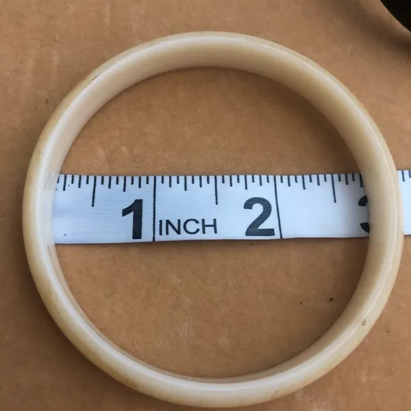Set of 3 bangle bracelets in tan, brown, dark brown - Image 3
