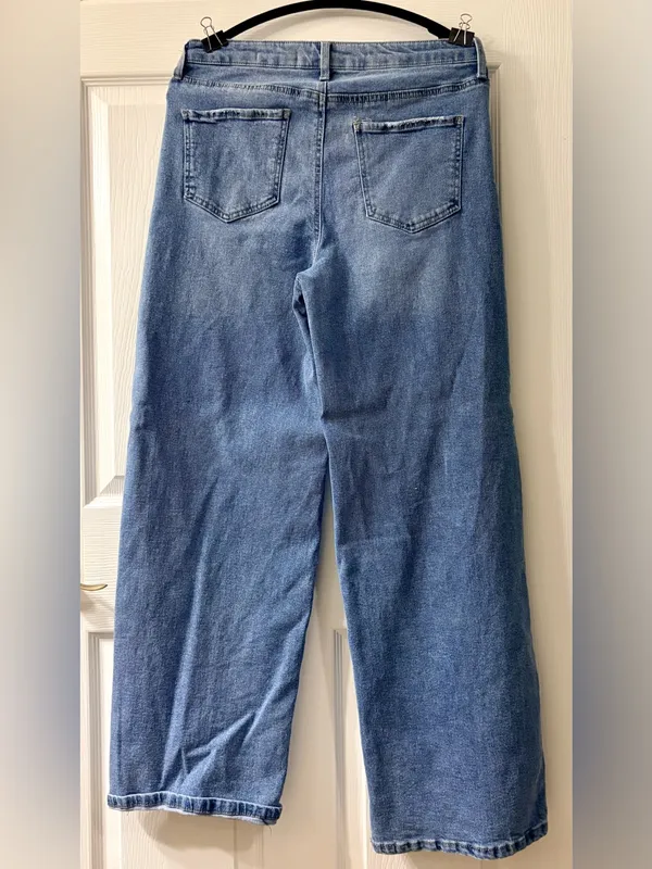 BCBGeneration Baggy Wide-Leg Jeans - Light Blue Denim size 9 - Image 2