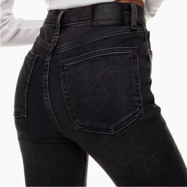 ARITZIA DENIM FORUM Lola High Rise Skinny 24L‎ in Size 26 - Image 2