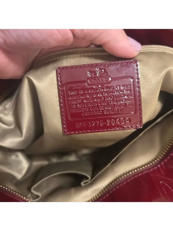 Coach Patent leather shoulder bag - Image 3